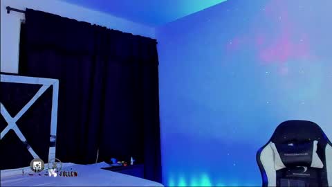 Santi Reyes online show from 02.13.25