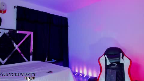 Santi Reyes online show from 02.15.25