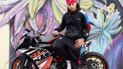 Santi Reyes online show from 02.01.26