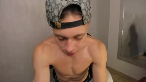 Julius Novachrono  online show from 10.17.25