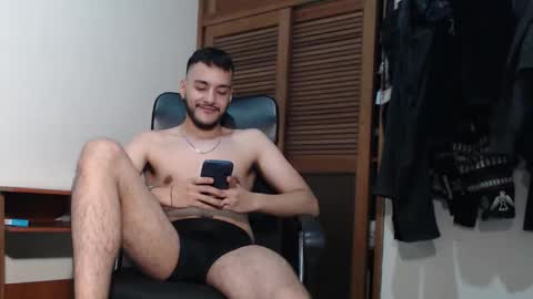 santiexxx online show from 10.19.25