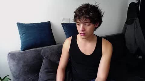 Santii online show from 12.28.24