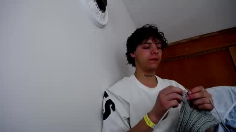 Santii online show from 01.04.25