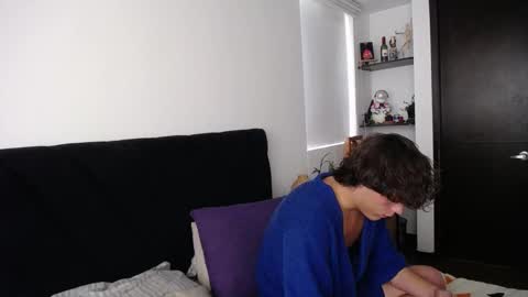 Santii online show from 02.11.25