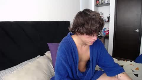 Santii online show from 02.18.25