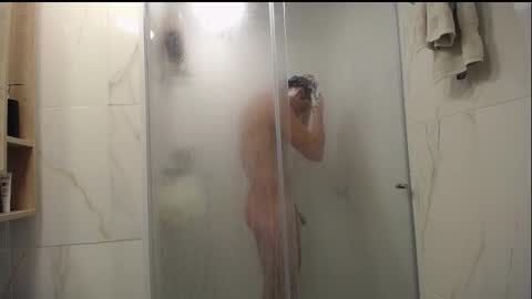 Santii online show from 10.21.25