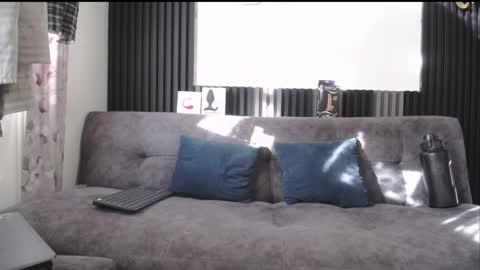 Snapshot of santii_rose chatting on 05.12.26 Santii online show from 05.12.26