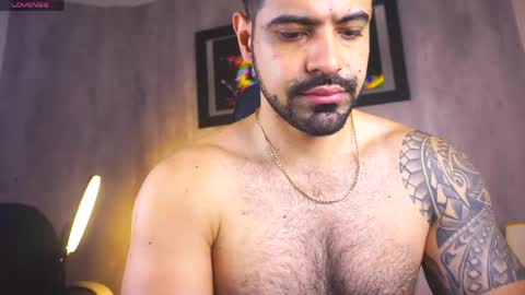 Snapshot of santy_king25 chatting on 04.22.26 santiago online show from 04.22.26