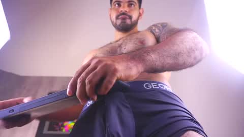 Snapshot of santy_king25 chatting on 04.27.26 santiago online show from 04.27.26