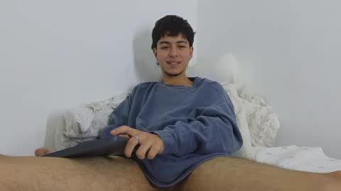 santybig18 online show from 12.17.24