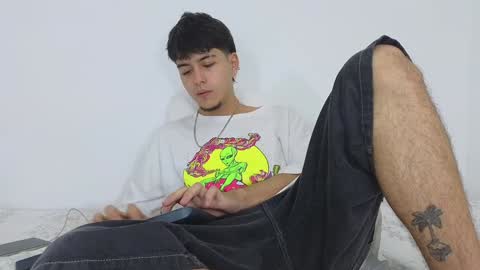 santybig18 online show from 01.13.25