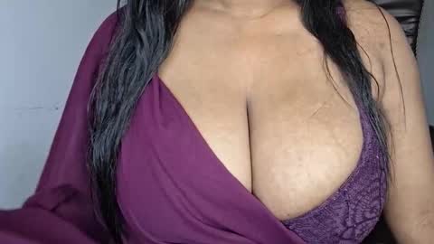 Snapshot of sanvi13 chatting on 01.19.26 sanvi13 online show from 01.19.26