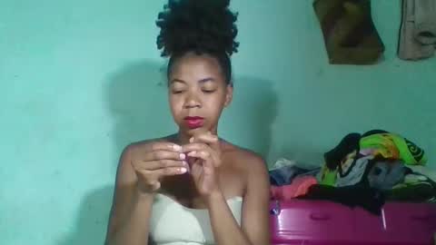 Snapshot of sanyah0123 chatting on 11.10.25 sanyah0123 online show from 11.10.25