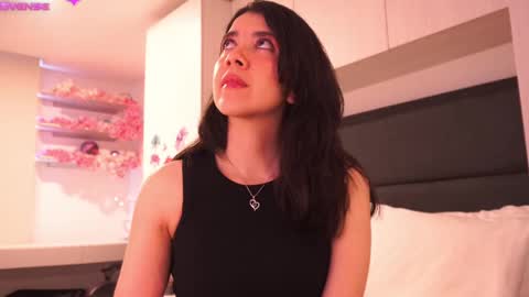 Snapshot of saory10 chatting on 03.10.25 S A O R Y 3 online show from 03.10.25