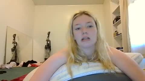 Snapshot of sara9920 chatting on 03.28.26 sara9920 online show from 03.28.26