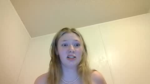 Snapshot of sara9920 chatting on 04.09.26 sara9920 online show from 04.09.26