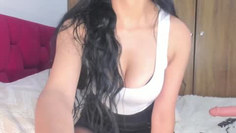 Snapshot of sara_699 chatting on 01.16.25 Sara online show from 01.16.25