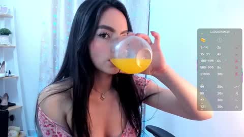 Sara  online show from 10.14.25