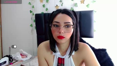 Sara  online show from 10.03.25