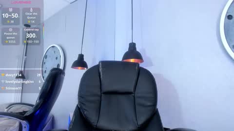 sara_connde online show from 10.30.25