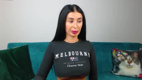 Im Sara I am happy to be here  online show from 09.29.25