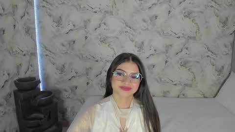 Snapshot of sara_fernandezz chatting on 12.03.24 sara online show from 12.03.24