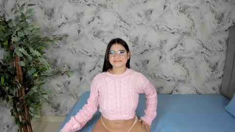 Snapshot of sara_fernandezz chatting on 02.06.25 sara online show from 02.06.25