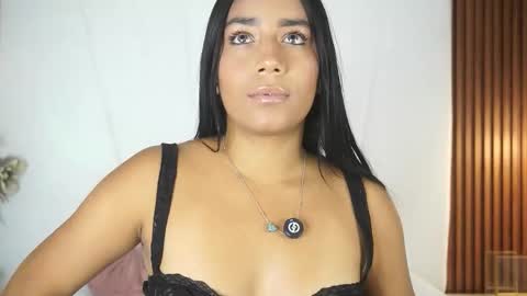  Sara Jones  online show from 12.21.25