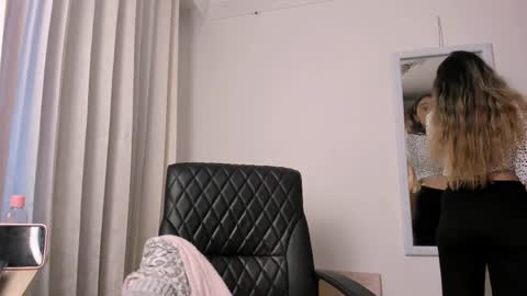 Snapshot of sara_kaii chatting on 05.05.26 sara_kaii online show from 05.05.26