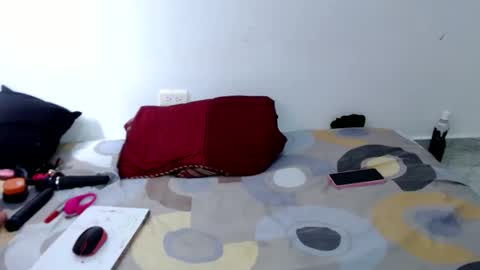 Sara love online show from 01.26.25