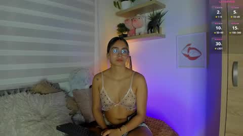 Snapshot of sara_madrid_ chatting on 04.27.26 online show from 04.27.26