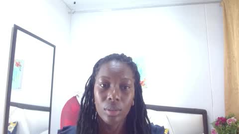 Snapshot of sara_marks chatting on 10.09.25 S A R A online show from 10.09.25