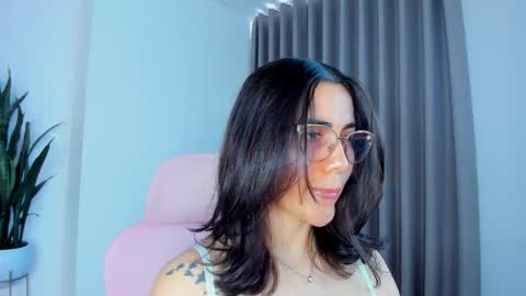 Sara online show from 04.30.26