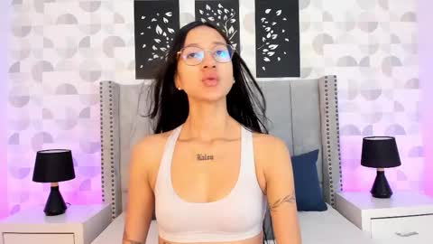 SARA SANTACRUZ online show from 02.02.26