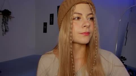 sara_sweett9 online show from 03.18.26