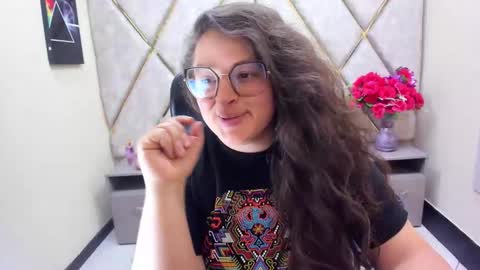 Snapshot of sara_thonson_ chatting on 05.05.26 sara_thonson_ online show from 05.05.26