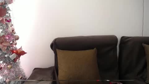 Snapshot of sara_winehouse1 chatting on 12.23.24 1 online show from 12.23.24