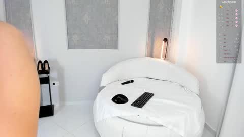 Saraa Gomez online show from 02.05.26