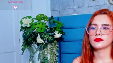 Snapshot of saraalvarezx chatting on 05.30.26 Sara Alvarezx online show from 05.30.26