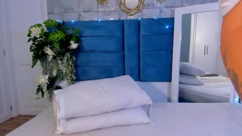 Snapshot of saraalvarezx chatting on 06.25.26 Sara Alvarezx online show from 06.25.26