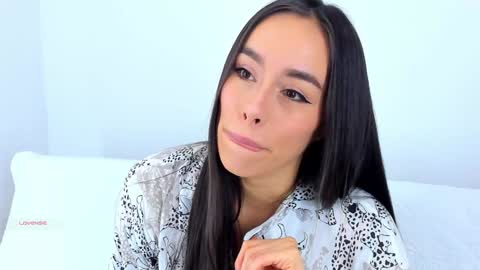 Snapshot of saraarchbould chatting on 02.06.25 Sara online show from 02.06.25