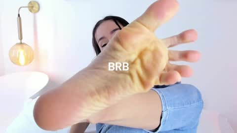 Snapshot of saraarchbould chatting on 02.06.25 Sara online show from 02.06.25