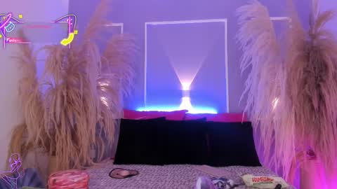 SaraAvila  online show from 09.19.25