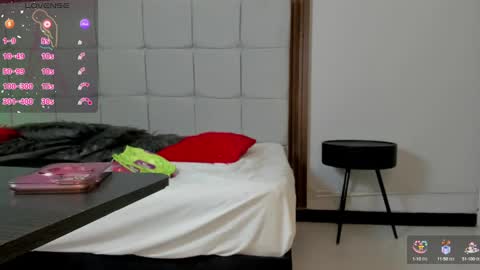   online show from 03.05.25