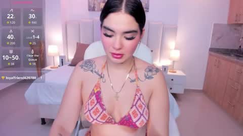 Snapshot of saracruz_1 chatting on 02.26.26 saracruz online show from 02.26.26