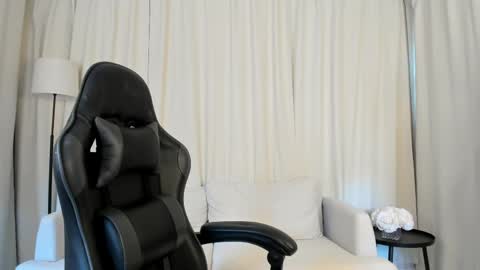 Sara Desire online show from 03.30.26