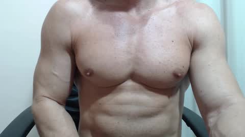 saradorj92 online show from 02.21.26