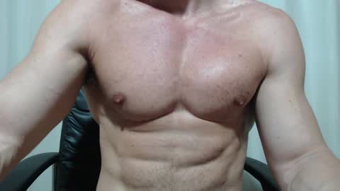 saradorj92 online show from 03.29.26