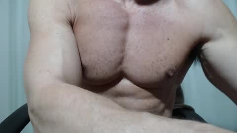 saradorj92 online show from 04.19.26