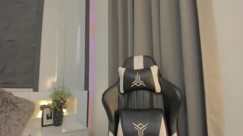  Sara Gomez  online show from 02.11.26